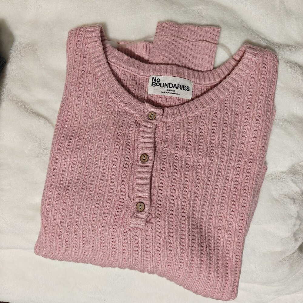 Woman's Pink (Rose Mist) Sweater. Size XL (16-18)
